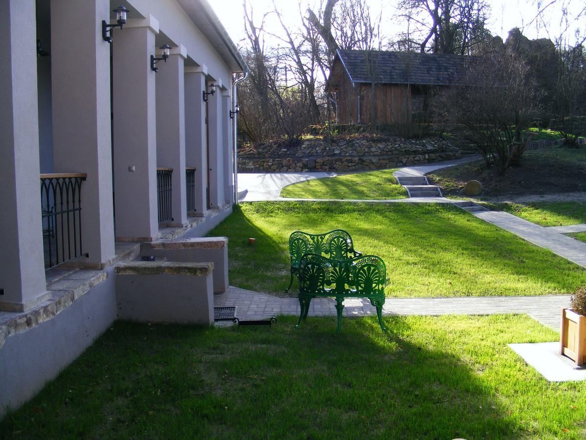 Ketbodonyi Apartments Exterior photo